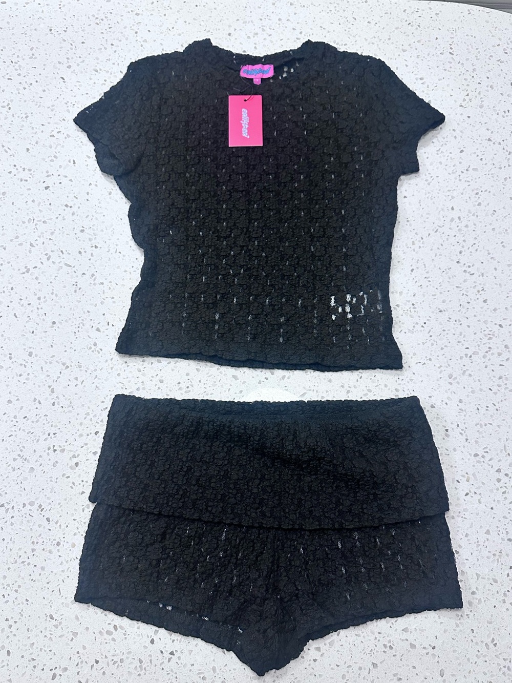 Edikted Rye Sheer Texture Top and Short Set size small - Picture 4 of 7